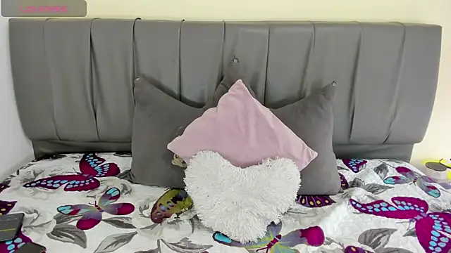 Cherllynn online show from 11-27-25, 03:58