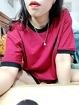 Snapshot of cream1299 chatting on 01-19-26, 04:05 cream1299 online show from 01-19-26, 04:05