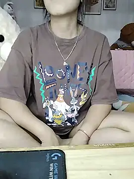 Snapshot of cream1299 chatting on 05-18-26, 10:10 cream1299 online show from 05-18-26, 10:10