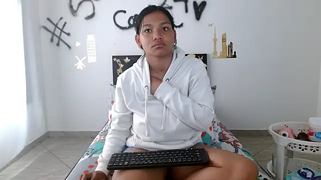 camilavagina24 online show from 09-20-25, 11:44