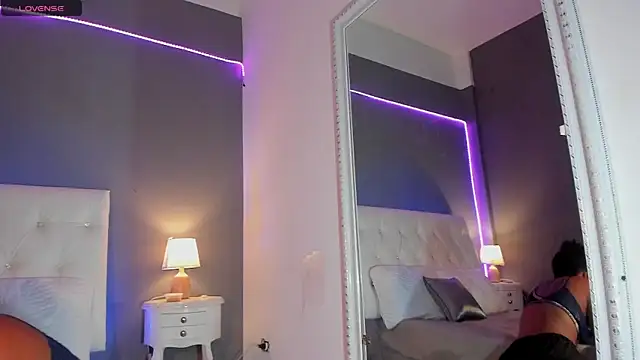 Melinahills online show from 12-11-24, 01:06