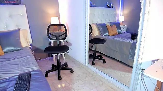 Melinahills online show from 01-16-25, 04:28