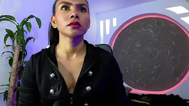 Tatianabr 01 online show from 12-17-25, 08:26