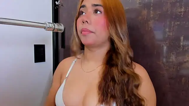 issie cute online show from 03-18-26, 08:12