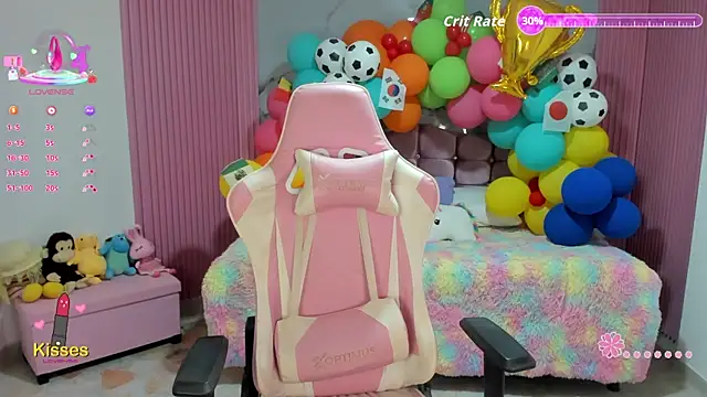 Snapshot of Yuli_16 chatting on 07-18-26, 11:03 Yuli 16 online show from 07-18-26, 11:03