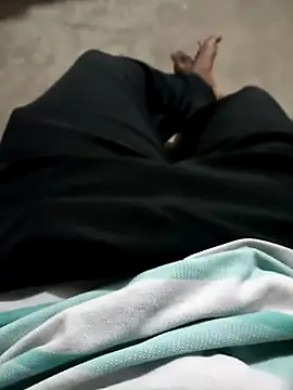 Snapshot of bangaloresexyguy chatting on 01-12-26, 05:51 bangaloresexyguy online show from 01-12-26, 05:51