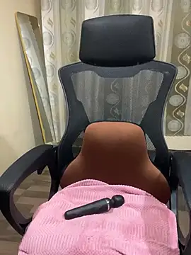 Snapshot of Salibae_Nha chatting on 01-31-25, 01:33 Salibae Nha online show from 01-31-25, 01:33