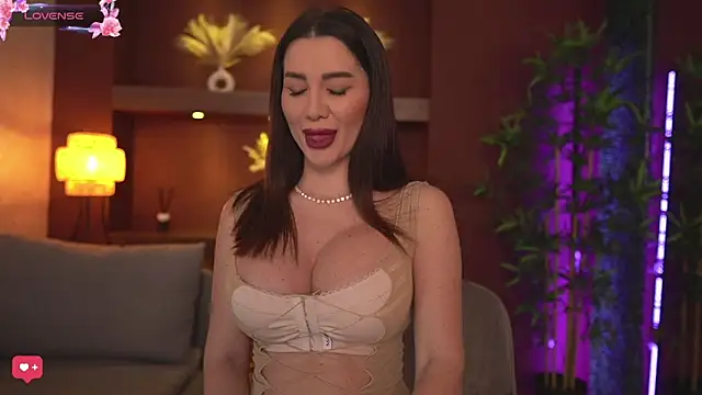 JustinneJade online show from 03-04-25, 06:47