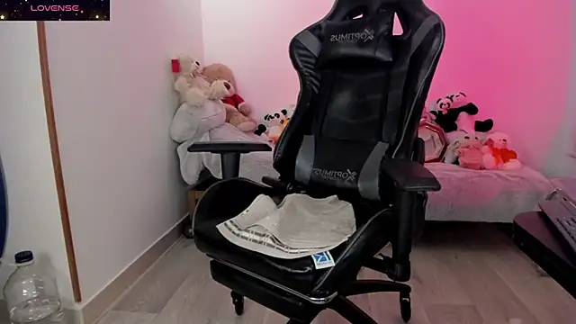 Biancastrongg online show from 02-20-26, 06:26