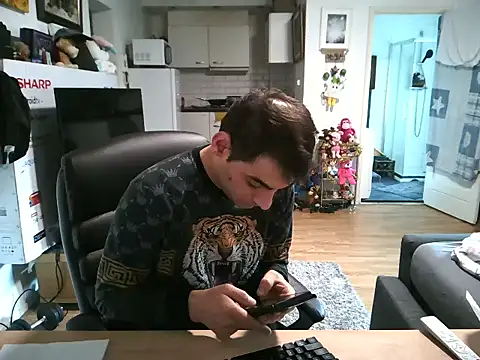 mihaimichael online show from 12-18-25, 12:22