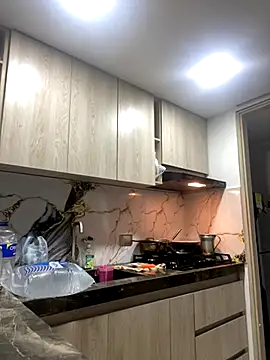 Snapshot of Herem369 chatting on 10-29-25, 10:11 Herem369 online show from 10-29-25, 10:11