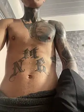 Snapshot of Herem369 chatting on 12-04-25, 03:54 Herem369 online show from 12-04-25, 03:54