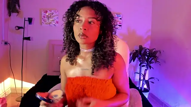 Snapshot of keyla_roberts777 chatting on 02-12-25, 03:40 keyla roberts777 online show from 02-12-25, 03:40