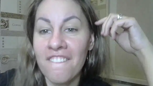 Snapshot of TherestlessKitty chatting on 12-08-24, 09:02 TherestlessKitty online show from 12-08-24, 09:02