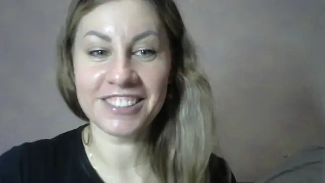 Snapshot of TherestlessKitty chatting on 12-16-24, 09:46 TherestlessKitty online show from 12-16-24, 09:46