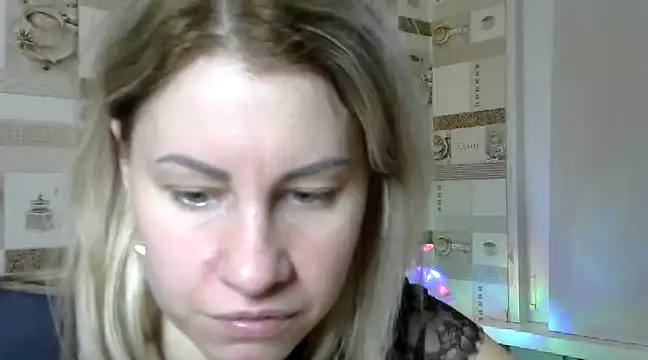 Snapshot of TherestlessKitty chatting on 01-05-25, 09:37 TherestlessKitty online show from 01-05-25, 09:37