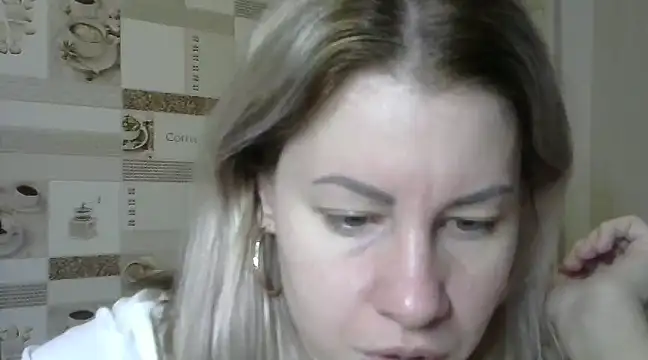 Snapshot of TherestlessKitty chatting on 01-13-25, 07:00 TherestlessKitty online show from 01-13-25, 07:00