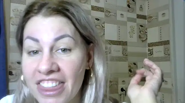 Snapshot of TherestlessKitty chatting on 01-13-25, 10:03 TherestlessKitty online show from 01-13-25, 10:03