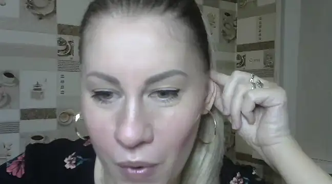 Snapshot of TherestlessKitty chatting on 01-22-25, 07:03 TherestlessKitty online show from 01-22-25, 07:03