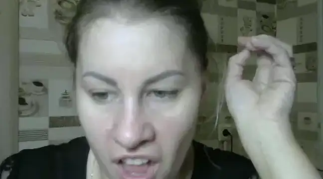 Snapshot of TherestlessKitty chatting on 02-14-25, 08:05 TherestlessKitty online show from 02-14-25, 08:05