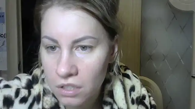 Snapshot of TherestlessKitty chatting on 02-15-25, 05:51 TherestlessKitty online show from 02-15-25, 05:51