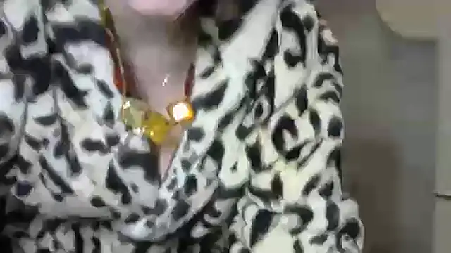 Snapshot of TherestlessKitty chatting on 02-15-25, 08:54 TherestlessKitty online show from 02-15-25, 08:54