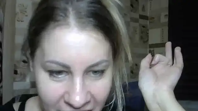 Snapshot of TherestlessKitty chatting on 10-07-25, 11:57 TherestlessKitty online show from 10-07-25, 11:57