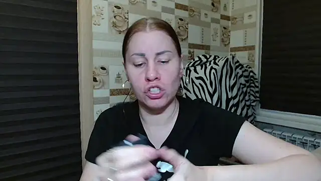 Snapshot of TherestlessKitty chatting on 06-27-26, 10:15 TherestlessKitty online show from 06-27-26, 10:15