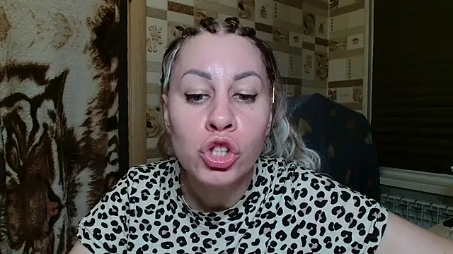 Snapshot of TherestlessKitty chatting on 07-16-26, 10:16 TherestlessKitty online show from 07-16-26, 10:16
