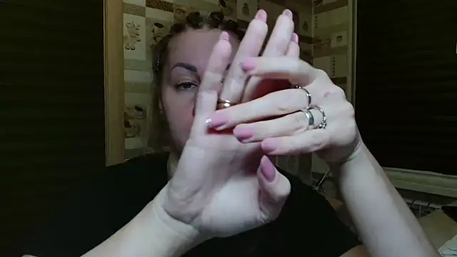 Snapshot of TherestlessKitty chatting on 07-21-26, 10:12 TherestlessKitty online show from 07-21-26, 10:12
