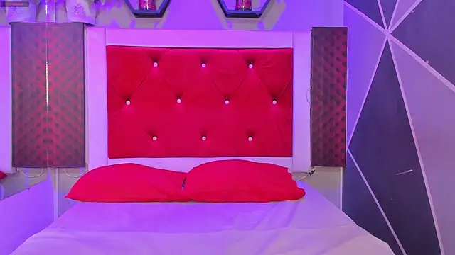 Karoll014 online show from 09-24-25, 01:47