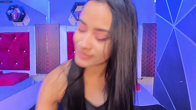 Karoll014 online show from 09-27-25, 12:54