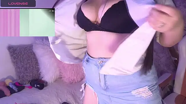 Snapshot of mikuru_hara chatting on 03-06-25, 03:35 mikuru hara online show from 03-06-25, 03:35