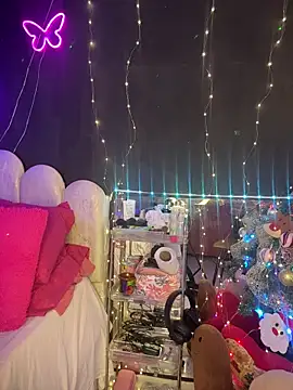 AlisonHoot69 online show from 12-17-25, 04:07