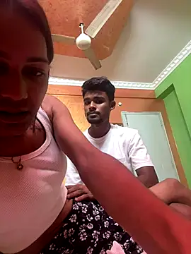 Snapshot of indianKrish2 chatting on 11-22-25, 07:24 indianKrish2 online show from 11-22-25, 07:24