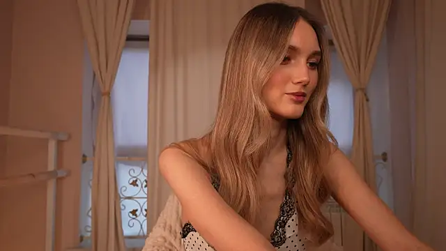 aurora nude online show from 10-28-25, 06:50