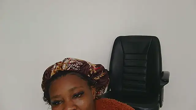 Snapshot of jeyberrie chatting on 07-10-26, 11:24 jeyberrie online show from 07-10-26, 11:24