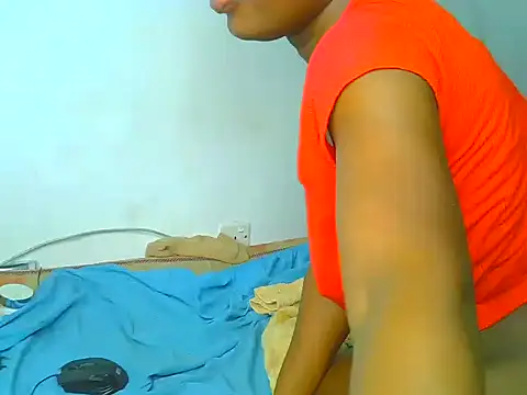 Snapshot of ebonyangie chatting on 02-16-26, 09:05 ebonyangie online show from 02-16-26, 09:05