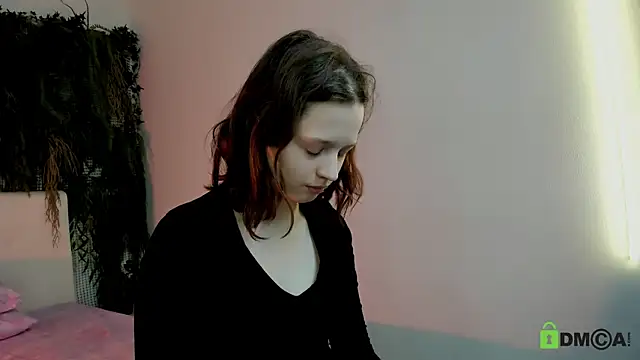 Alina Mills online show from 11-30-25, 09:46