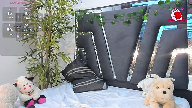 Snapshot of Black_Rose2 chatting on 02-01-25, 05:47 Black Rose2 online show from 02-01-25, 05:47