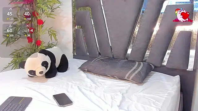 Snapshot of Black_Rose2 chatting on 02-23-25, 11:44 Black Rose2 online show from 02-23-25, 11:44