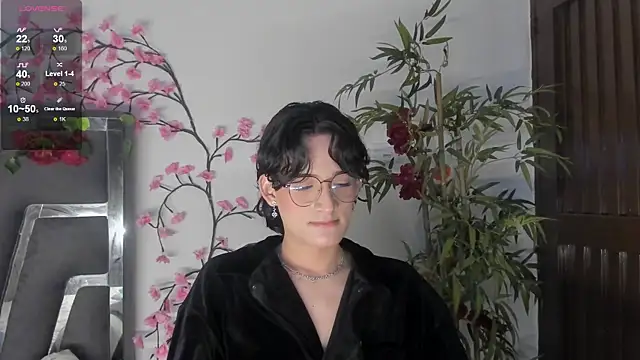 Snapshot of Black_Rose2 chatting on 09-17-25, 11:56 Black Rose2 online show from 09-17-25, 11:56