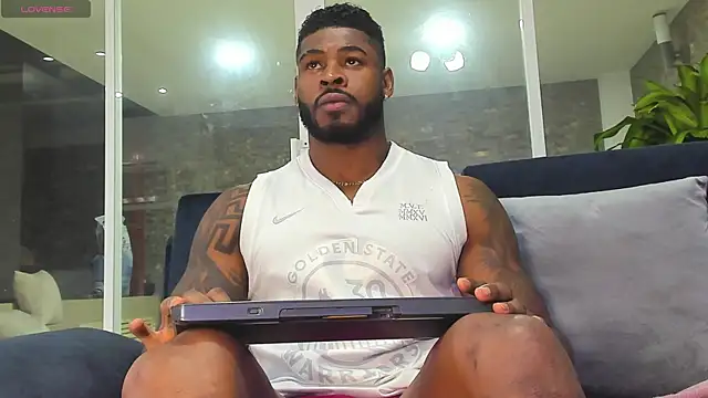 Makonneen online show from 12-24-24, 03:05