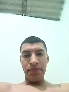 Snapshot of Rogersmit2 chatting on 02-02-25, 03:21 Rogersmit2 online show from 02-02-25, 03:21