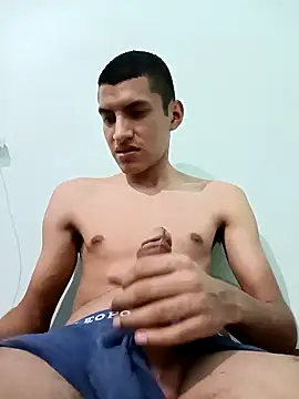 Snapshot of Rogersmit2 chatting on 02-13-25, 09:49 Rogersmit2 online show from 02-13-25, 09:49