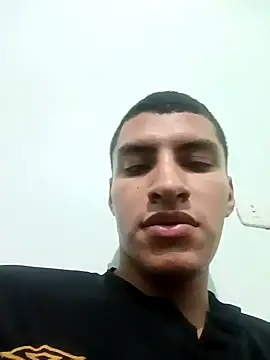 Snapshot of Rogersmit2 chatting on 09-09-25, 12:10 Rogersmit2 online show from 09-09-25, 12:10