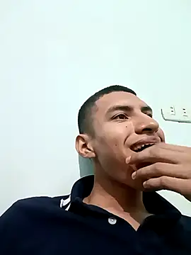 Snapshot of Rogersmit2 chatting on 10-04-25, 12:41 Rogersmit2 online show from 10-04-25, 12:41