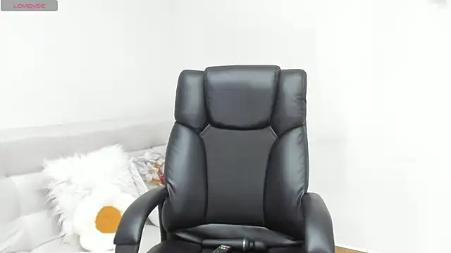 AprilDubois online show from 12-21-24, 12:20