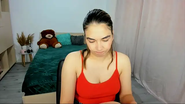 Alexa Dolly12 online show from 09-18-25, 05:20