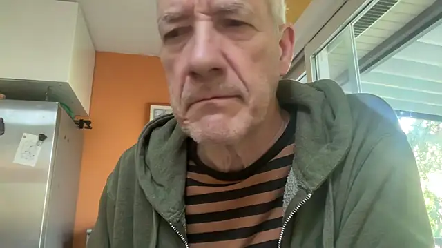 Snapshot of tauromolo chatting on 04-07-26, 04:18 tauromolo online show from 04-07-26, 04:18